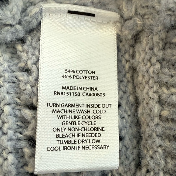 525 Joanna Pullover - Picture 10 of 11